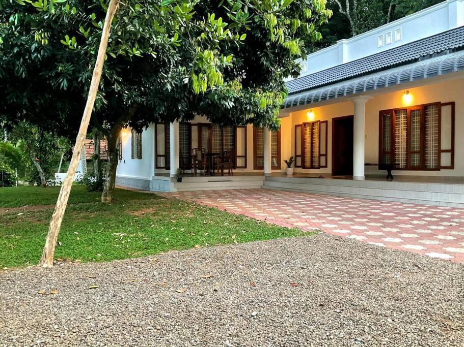 Pool Villa - The Humming Trees, Pala Lalam Bagian luar foto